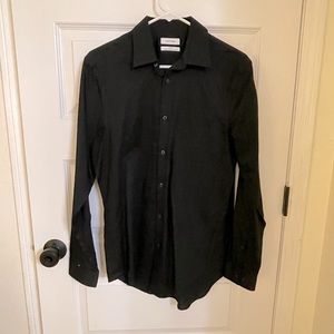 Calvin Klein Men’s Button Down Slim Fit Shirt